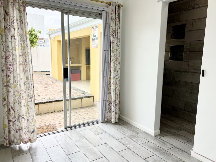 4 Bedroom Property for Sale in Churchill Estate Western Cape